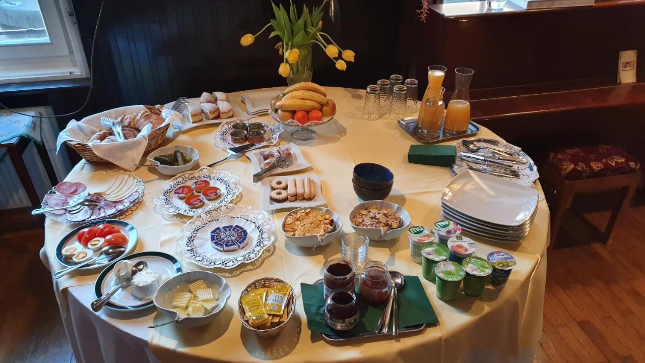 Hotel Sporn Radomlje エクステリア 写真