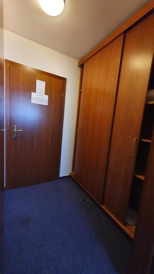 Hotel Sporn Radomlje エクステリア 写真